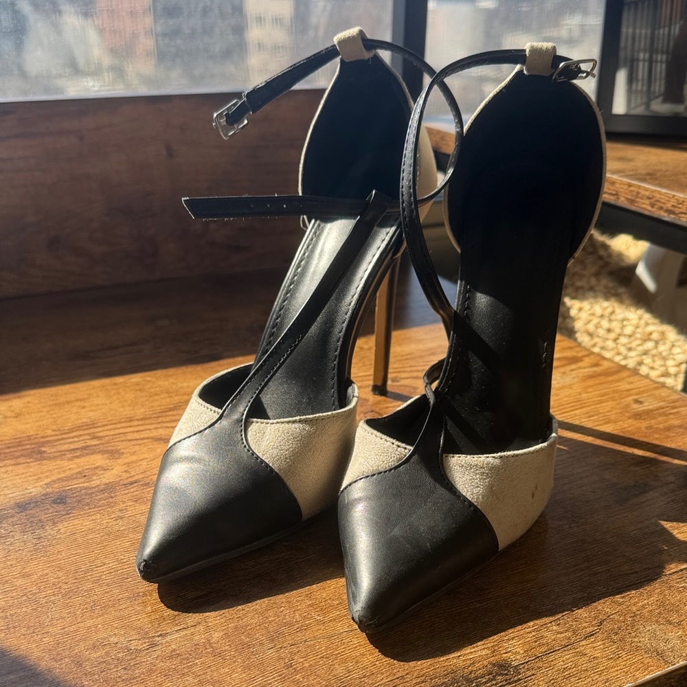 Elegant Black and Cream Women's Heels Pre Loved